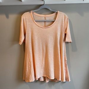 We The Free By Free People Women’s Short Sleeve Swing Tunic Top - Peach XS.
